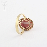 Juego de anillo y pendientes con coral natural en oro amarillo - 2