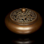 Bronze censer ‘Scrolls’, with a Xuan mark