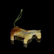 Colgante de jade tallado