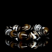 Pulsera de once cuentas de ágata, dinastía Liao