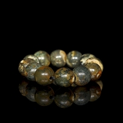 Antigua pulsera de doce cuentas de ágata tallada