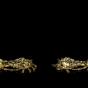 Earrings in 18k yellow gold with crystal stones