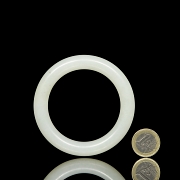 Esclava de jade blanco tallado, dinastía Qing