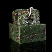 Sello de jade verde espinaca