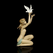 Lladró figurine, ‘Offer of Peace’