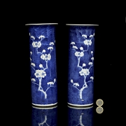 Pareja de jarrones tubulares 