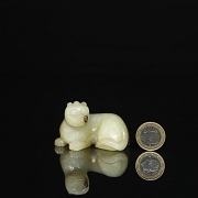 Figura de jade blanco tallado 