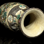 Jarrón de porcelana con guerreros, Nanjing, S.XX - 6