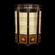 Mueble vitrina expositora estilo Luis XVI, s.XX