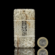 Placa de jade tallado