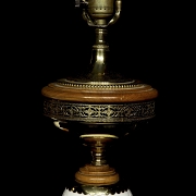 莱文顿，一对乳白玻璃灯，美国，20世纪