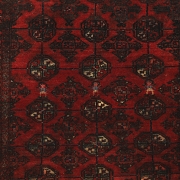 Alfombra estilo Ersari con figuras antropomorfas, s.XX
