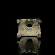 Pequeña figura de bronce