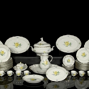 Meissen tableware ‘Yellow Rose and Forget-me-not’