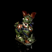 Figura de cerámica esmaltada 