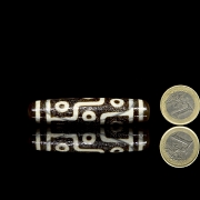 Antigua cuenta de ágata tallada 