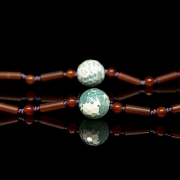 Collar de cuentas de ágata y liulí, dinastía Qing