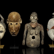 Cuatro piezas de arte tribal africano, s.XX