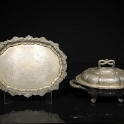 Sopera y bandeja de presentación de plata, s. XX