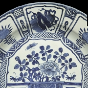 Plato de porcelana azul y blanco, S.XX - 1