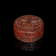 Caja de madera lacada