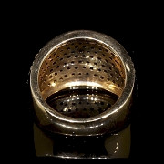 Sortija de oro rosa de 18K con pavé de diamantes Fancy Yellow