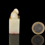 Hetian jade seal ‘Camel’, Qing dynasty