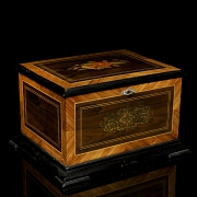 Caja de marquetería de estilo Neoclásico, s.XX