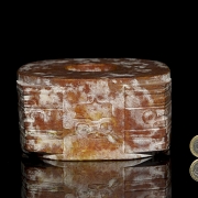 Cong de jade tallado 