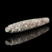 Colgante de jade tallado, cultura Liangzhu