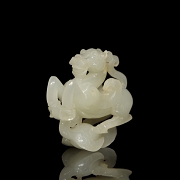Amuleto de jade blanco