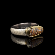 Anillo de plata con ópalo