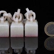 Conjunto de tres sellos de jade blanco de Hetian, dinastía Qing