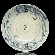 Tres platos de cerámica esmaltada, dinastía Ming - 1