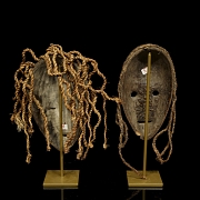 Pareja de máscaras ceremoniales africanas, s.XX