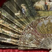 Abanico de nácar con escena romántica. s.XIX