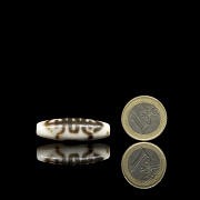 Cuenta Dzi de ágata