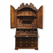 Wooden secretary desk, Chippendale style, 20th century