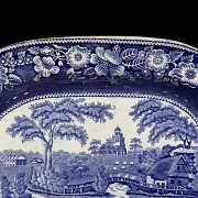 柳树纹“野玫瑰”托盘，斯塔福德郡，19世纪