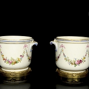 Sèvres ‘Pair of wine coolers’, France, 19th century