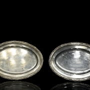 Dos bandejas de plata, s.XX