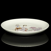 Pink family porcelain plate ‘Family scene’, with Yongzheng seal