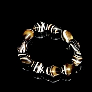 Pulsera de once cuentas de ágata, dinastía Liao