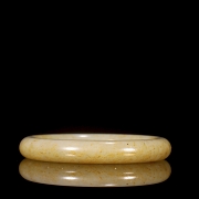 Esclava de jade blanco tallado, estilo Ming