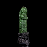 Figura de jade verde espinaca 