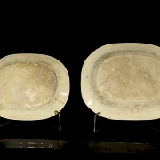 两只蓝色柳树纹样英式托盘，十九世纪