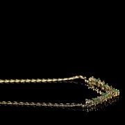 Gargantilla de oro amarillo con esmeraldas y diamantes