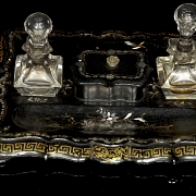 Escribanía victoriana de papier-mâché y nácar, s.XIX