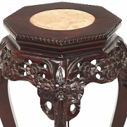 Pareja de taburetes asiáticos de madera, s.XX - 4