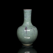 Porcelain vase with flambé glaze, 20th century